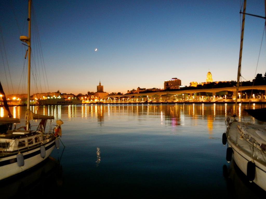 Apartamentos Momas La Casa De Mama Málaga Kültér fotó