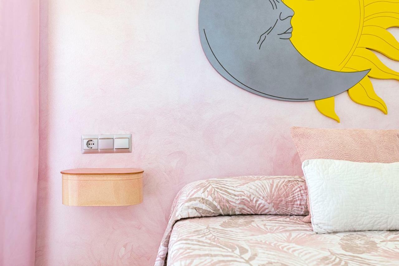 Apartamentos Momas La Casa De Mama Málaga Kültér fotó